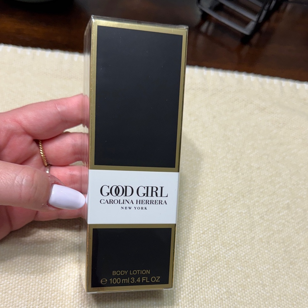 Carolina Herrera Good Girl Body Lotion 100ml 3.4 fl oz